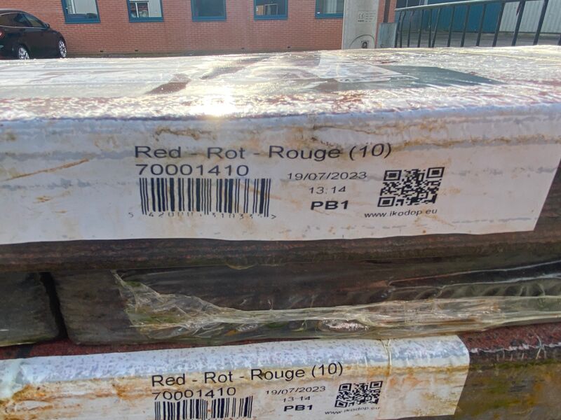 Ca. 20x pak dakshingles, IKO, rood, 3m2 per pak – foto 4 – kavel bij Onlineveilingmeester, Gramsbergen