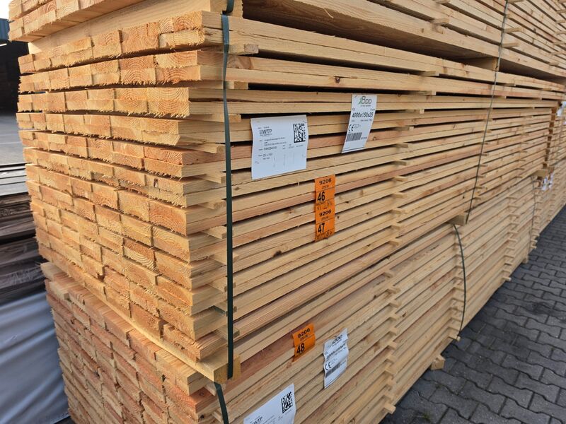 Ca. 84x Douglas Planken Fijnbezaagd, 25x150mm, lengte 400cm – foto 4 – kavel bij Onlineveilingmeester