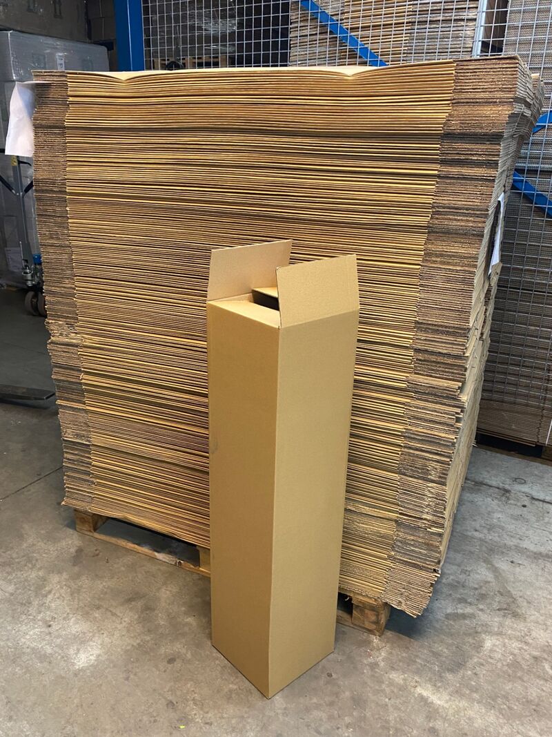 Ca. 250x Kokerdozen, bruin, 25x25x105cm – kavel bij Onlineveilingmeester, Gramsbergen