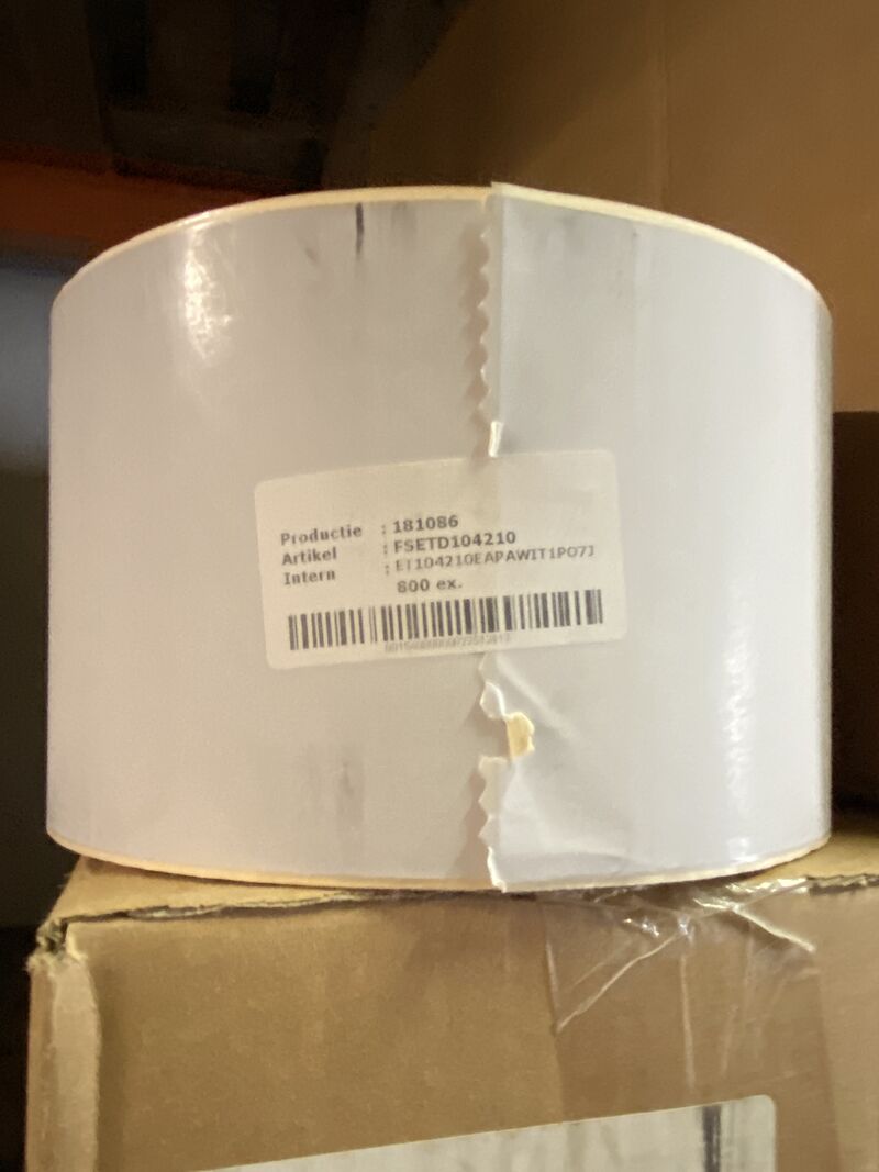 Ca. 18x Rol etiketten verzend labels – foto 2 – kavel bij Onlineveilingmeester, Gramsbergen