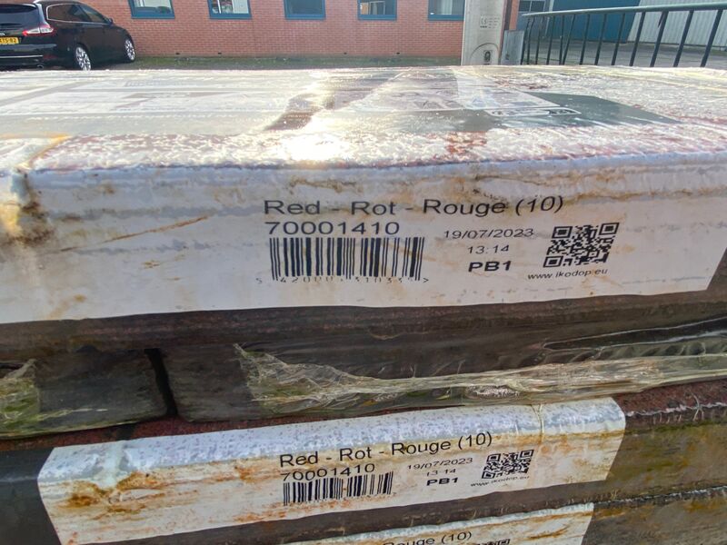 Ca. 15x Pak dakshingles, IKO, rood, 3m2 per pak – foto 4 – kavel bij Onlineveilingmeester, Gramsbergen