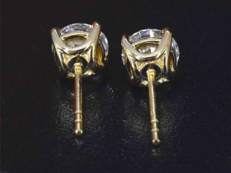 Gouden diamanten oorbellen van 2.00 carat – foto 4 – kavel bij Onlineveilingmeester