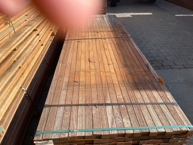 Ca. 180x Angelim Pedra Regels Geschaafd, 35x50mm, lengte 305cm – kavel bij Onlineveilingmeester