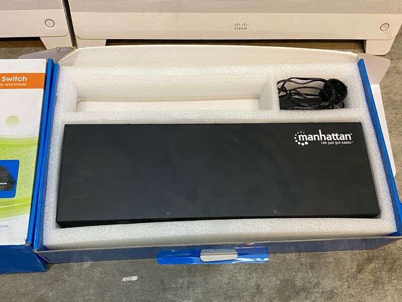 2x Switch en Beeldscherm, Cisco Webex DX80, HDMI KVM – foto 3 – kavel bij Onlineveilingmeester, Gramsbergen