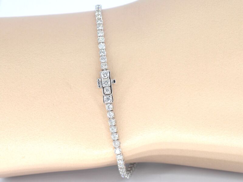 Witgouden tennisarmband met diamanten 3.00 carat – foto 5 – kavel bij Onlineveilingmeester