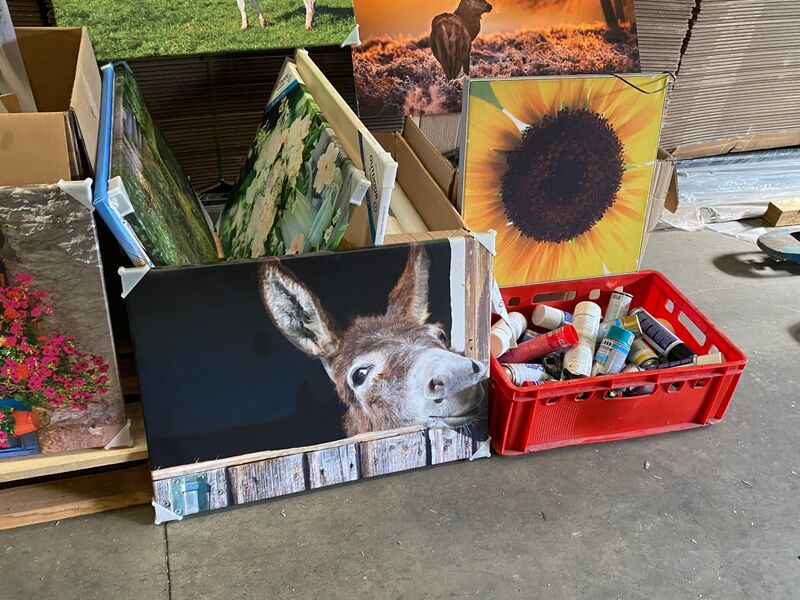 Partij decoratie schilderijen – foto 3 – kavel bij Onlineveilingmeester, Gramsbergen