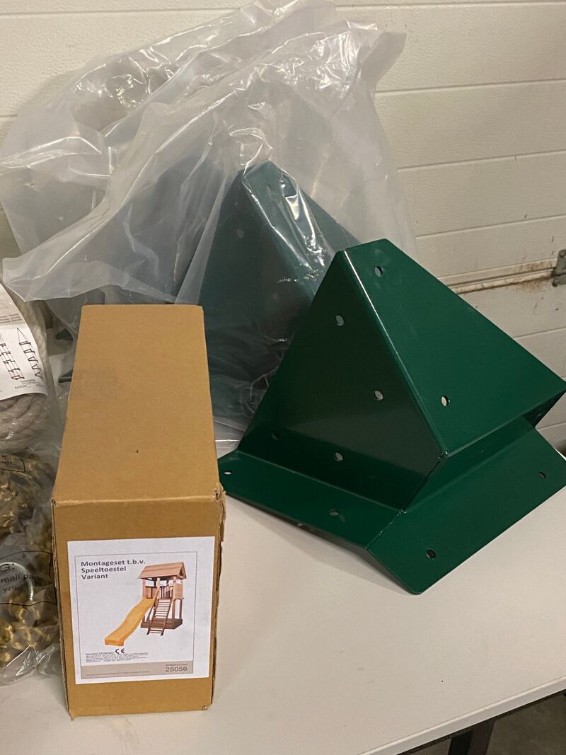 Partij speeltoestel toebehoren – foto 5 – kavel bij Onlineveilingmeester, Gramsbergen