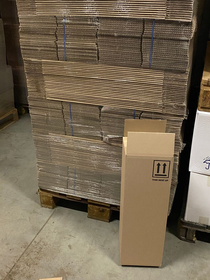 Ca. 300x Verzenddozen, zware enkelgolf, bruin, 20x20x60cm – kavel bij Onlineveilingmeester, Gramsbergen