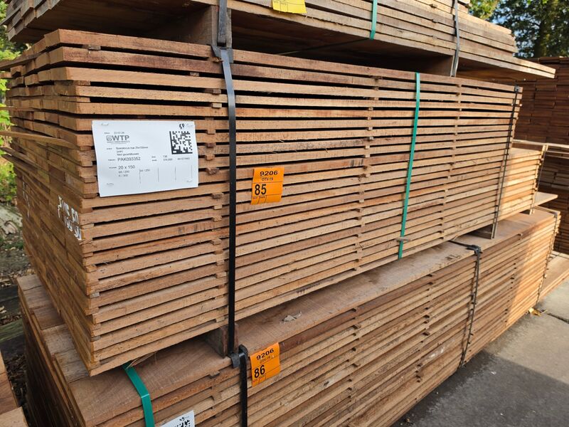 Ca. 138x Guyana Teak Beschoeiingsplanken, 20x150mm, lengte 68/200cm, 64/250cm, 6/300cm – foto 4 – kavel bij Onlineveilingmeester