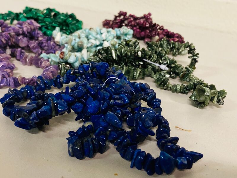 Ca. 30x Armbanden chips luxe soorten – foto 3 – kavel bij Onlineveilingmeester, Gramsbergen