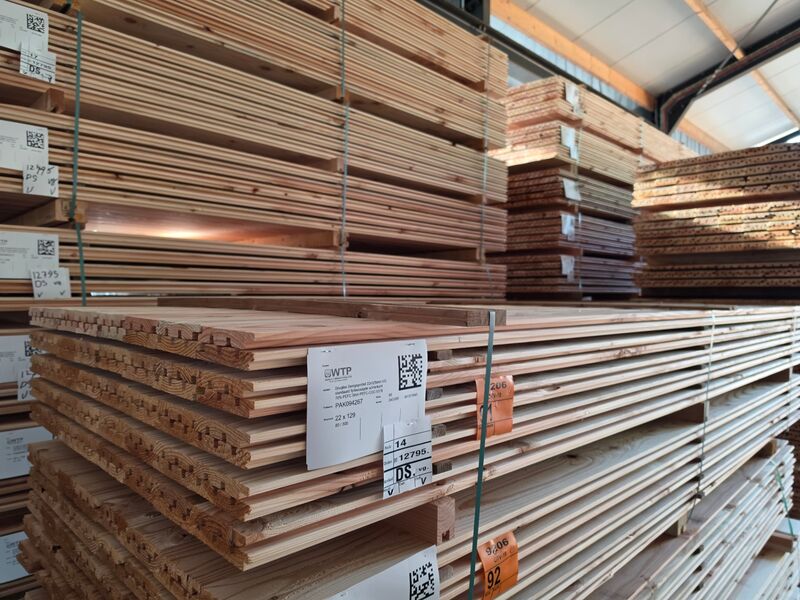 Ca. 80x Douglas Design – Triple – Deens profiel, 22x142mm, lengte 300cm – foto 4 – kavel bij Onlineveilingmeester