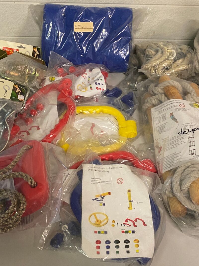 Partij speeltoestel toebehoren – foto 3 – kavel bij Onlineveilingmeester, Gramsbergen
