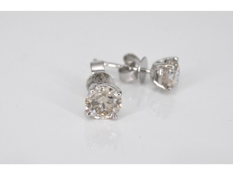Witgouden diamanten oorbellen van 1.20 carat – foto 5 – kavel bij Onlineveilingmeester