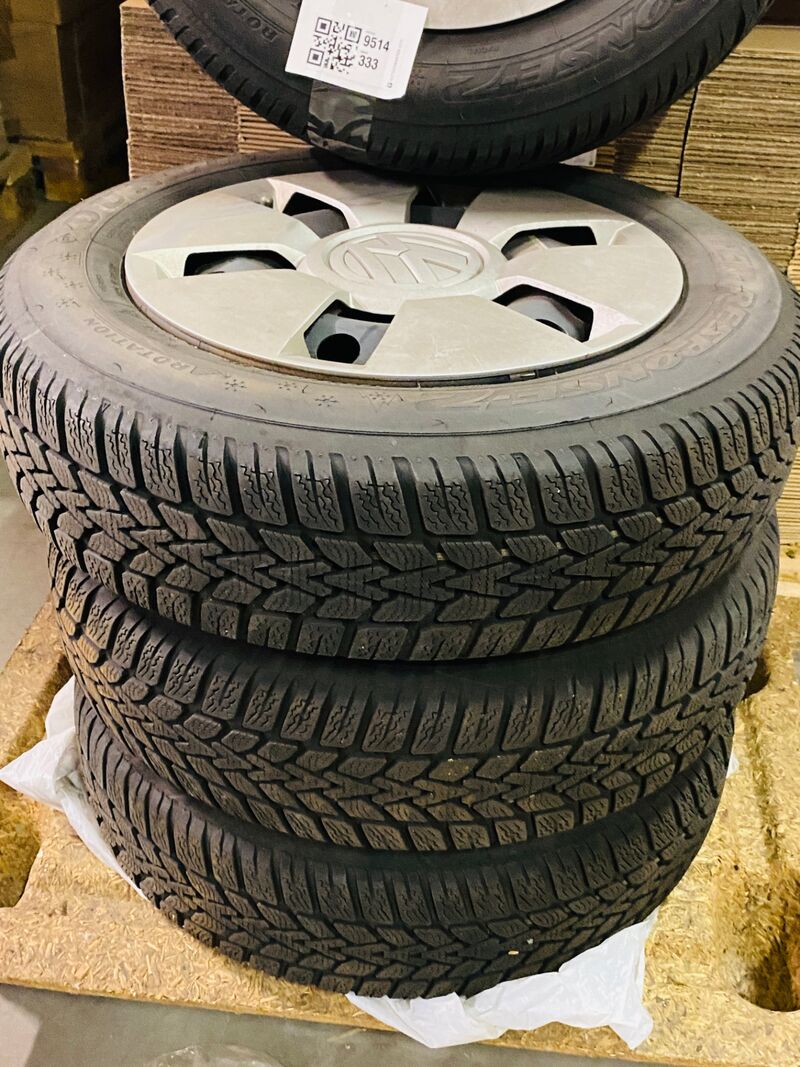 Set winterbanden, Dunlop, 165/7OR14, Volkswagen Up – foto 3 – kavel bij Onlineveilingmeester, Gramsbergen
