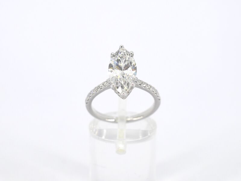 Witgouden solitaire ring met een marquise diamant van 2.00 carat met hidden Halo – foto 8 – kavel bij Onlineveilingmeester