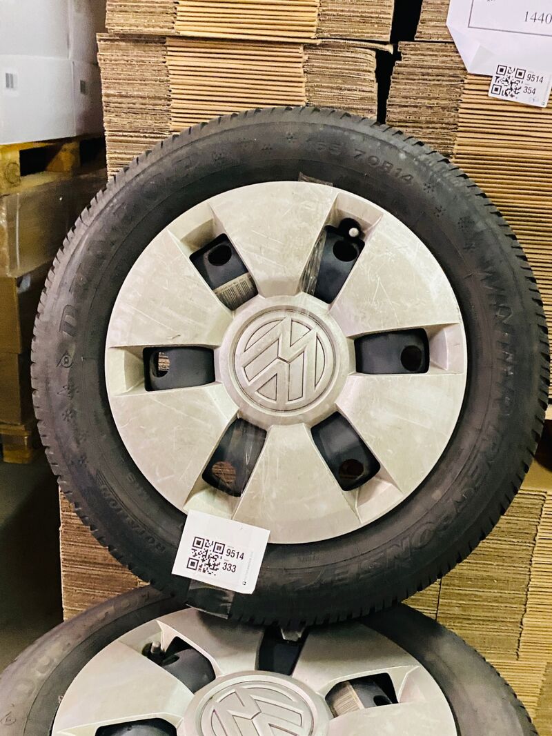 Set winterbanden, Dunlop, 165/7OR14, Volkswagen Up – foto 2 – kavel bij Onlineveilingmeester, Gramsbergen