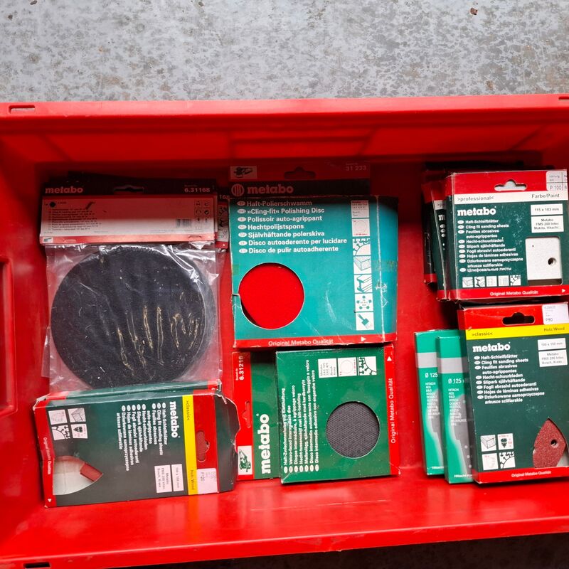 Grote partij diverse schuurmiddelen o.a. 3M, Makita, Festool – foto 10 – kavel bij Onlineveilingmeester, Winsum