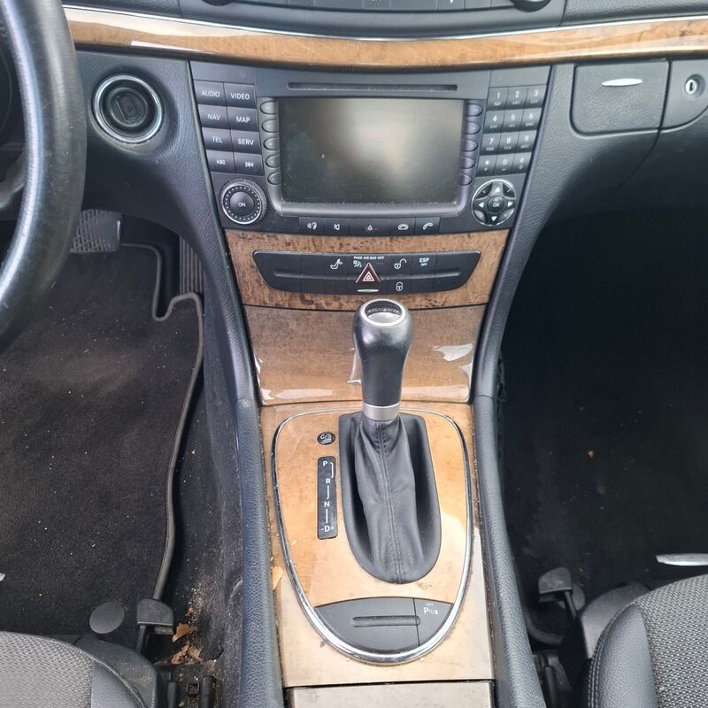 Personenauto, Mercedes-Benz, E-klasse, 230 Avantgarde, 2008 – foto 10 – kavel bij Domeinen Roerende Zaken, Soesterberg