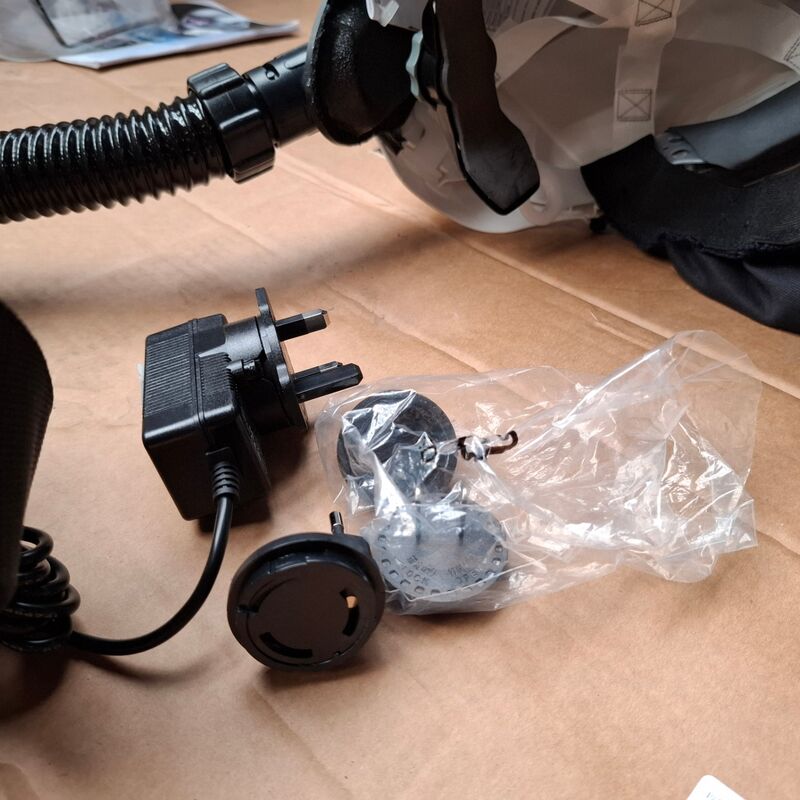 Adembeschermingskap v.v. ademhalingssysteem Centurion, Z87+ – foto 7 – kavel bij Onlineveilingmeester, Winsum