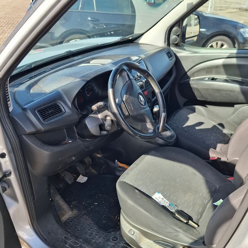 Bedrijfswagen, Opel, Combo, 2018 – foto 7 – kavel bij Domeinen Roerende Zaken, Soesterberg