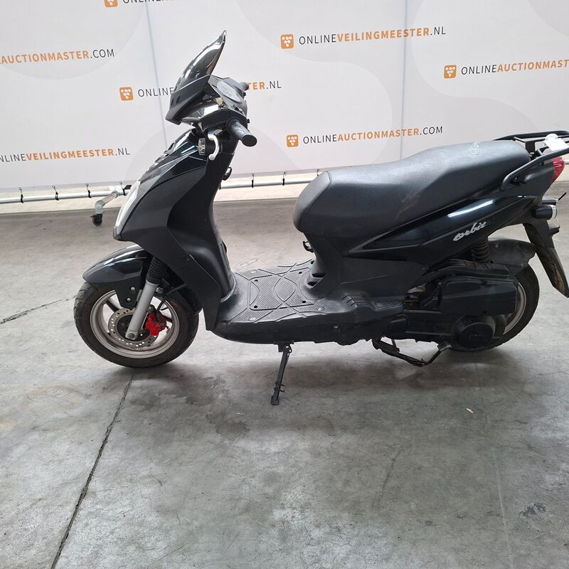 Motorscooter, SYM, AV12W, 2011 – foto 6 – kavel bij Domeinen Roerende Zaken, Soesterberg