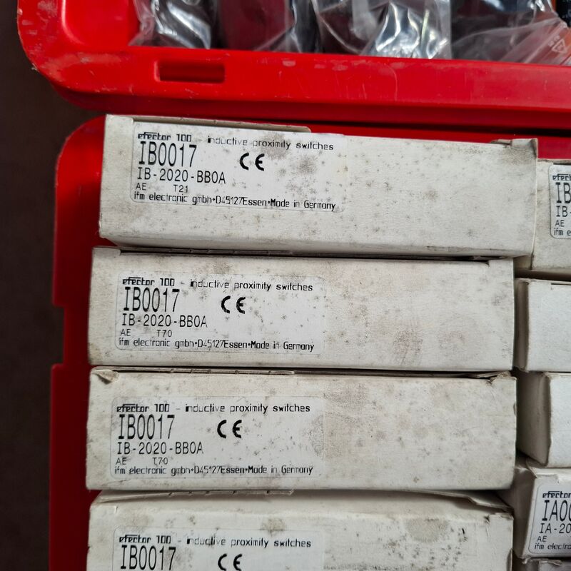 Partij diverse schakelaar efector – foto 10 – kavel bij Onlineveilingmeester, Winsum