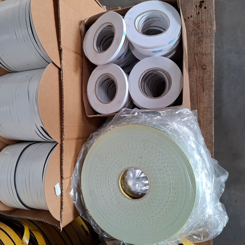 Partij diverse rollen tape en schuimband / celrubber – foto 8 – kavel bij Onlineveilingmeester, Winsum