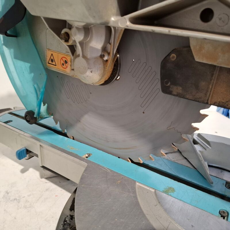Afkortzaag, Makita, LS1216L, 2013 – foto 6 – kavel bij Onlineveilingmeester, Heerenveen