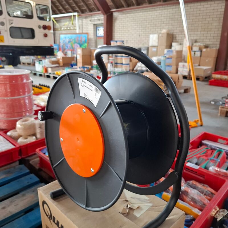Assortiment verlengkabel en toebehoren – foto 2 – kavel bij Onlineveilingmeester, Winsum