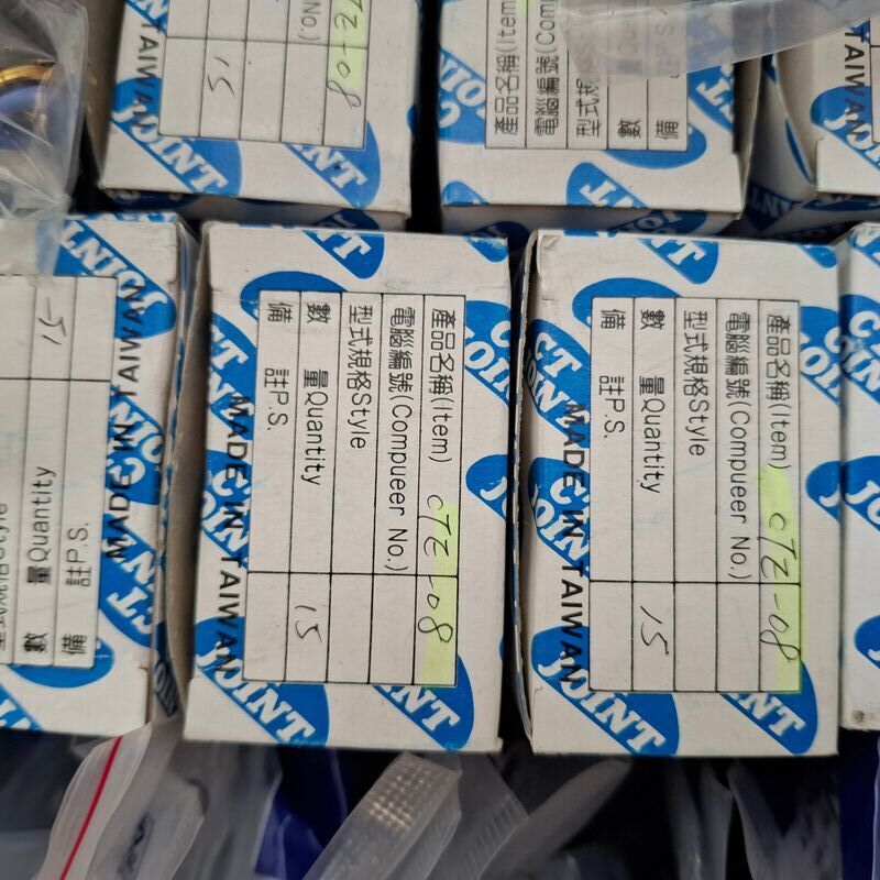 Partij diverse pneumatische koppelingen en toebehoren o.a. Giss, SMC, Festo – foto 8 – kavel bij Onlineveilingmeester, Winsum