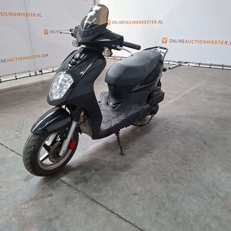 Motorscooter, SYM, AV12W, 2011 – foto 5 – kavel bij Domeinen Roerende Zaken, Soesterberg