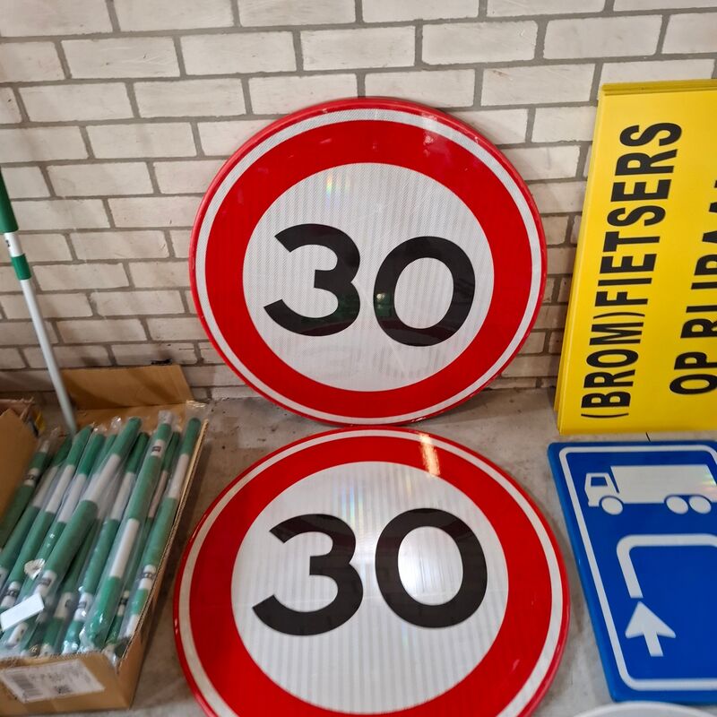 Assortiment waarschuwings/aanduidingsborden – foto 2 – kavel bij Onlineveilingmeester, Winsum