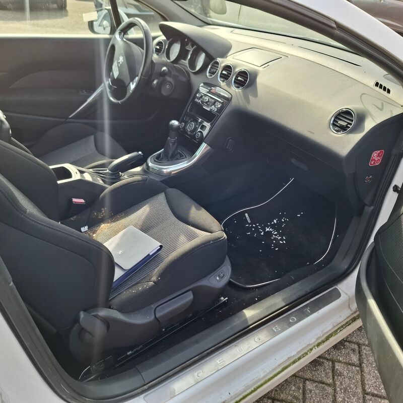 Personenauto, Peugeot, 308 CC, 1.6 VTi Sport Pack, 2013 – foto 8 – kavel bij Domeinen Roerende Zaken, Soesterberg