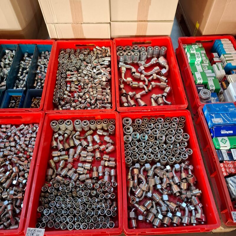 Partij divers koppelingen lucht, water, hydrauliek – foto 2 – kavel bij Onlineveilingmeester, Winsum