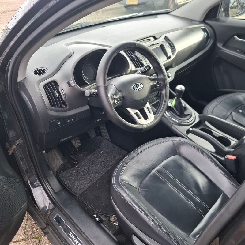 Personenauto, Kia, Sportage, 2.0 Super Pack, 2013 – foto 7 – kavel bij Domeinen Roerende Zaken, Soesterberg