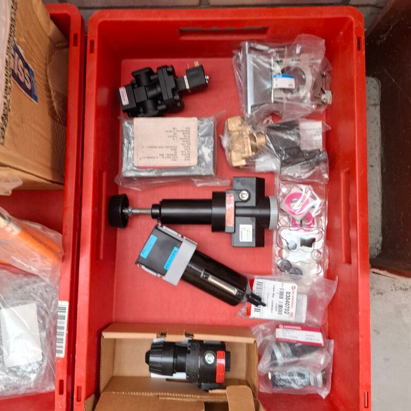 Partij divers pneumatische onderdelen en toebehoren o.a. Festo, Wilkerson, Giss – foto 3 – kavel bij Onlineveilingmeester, Winsum