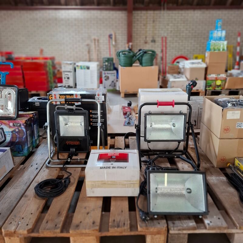 3x Diverse bouwlamp 2x Kelfort – kavel bij Onlineveilingmeester, Winsum