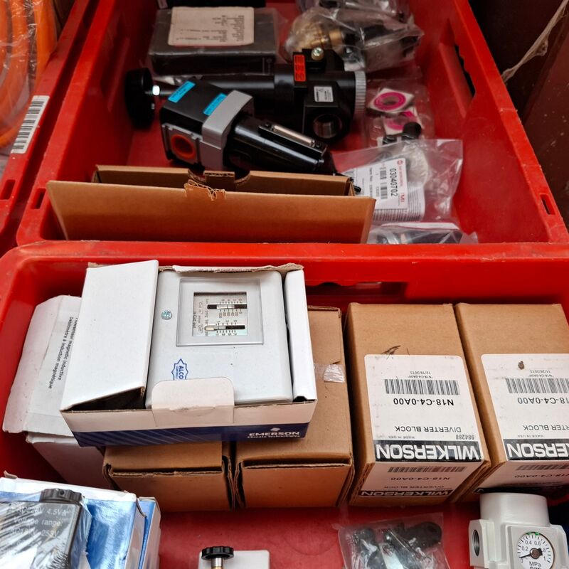 Partij divers pneumatische onderdelen en toebehoren o.a. Festo, Wilkerson, Giss – foto 10 – kavel bij Onlineveilingmeester, Winsum