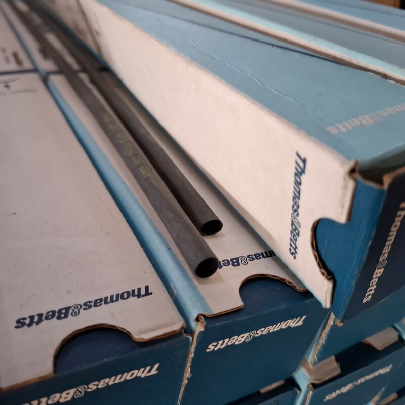 Ca. 40x verpakking Krimpkous Thomas&Betts, CMP250-0-A, zwart – foto 3 – kavel bij Onlineveilingmeester, Winsum