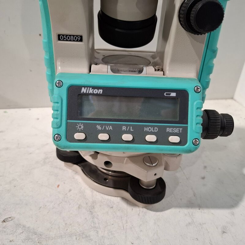 Theodoliet + statief, Nikon, NE 100 – foto 3 – kavel bij Onlineveilingmeester, Heerenveen