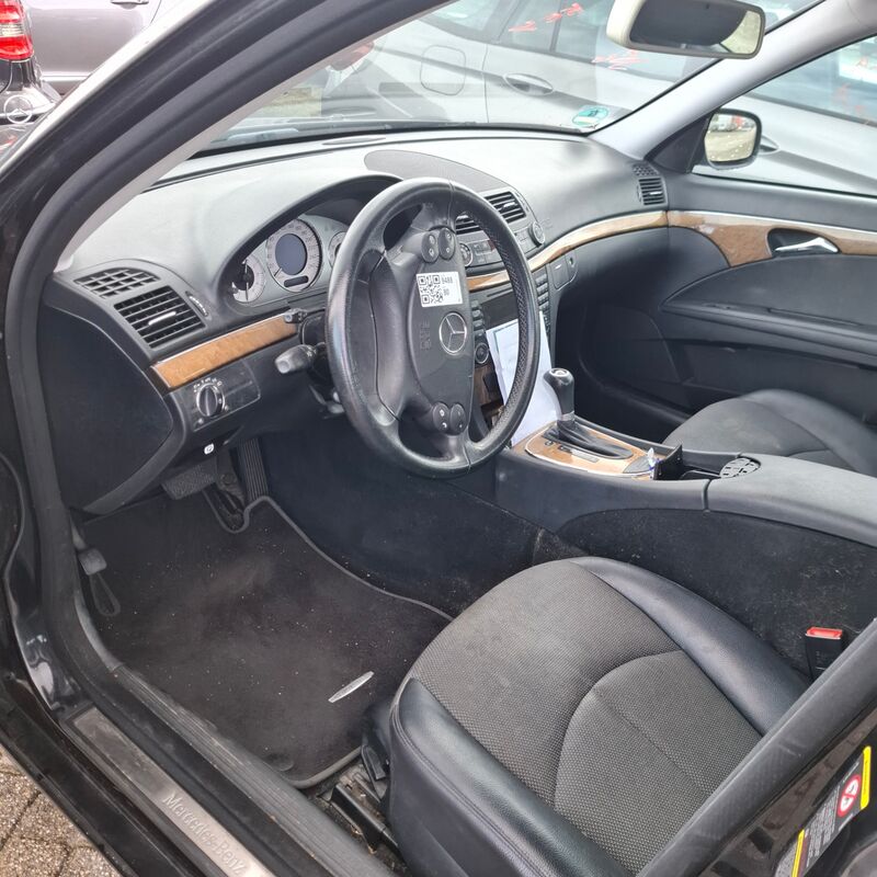 Personenauto, Mercedes-Benz, E-klasse, 230 Avantgarde, 2008 – foto 7 – kavel bij Domeinen Roerende Zaken, Soesterberg