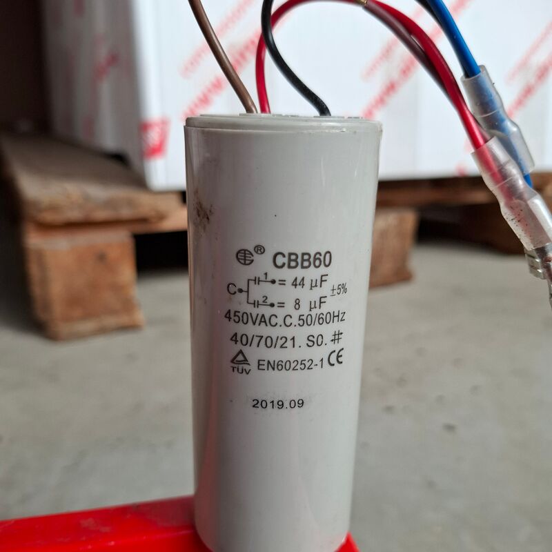Ca. 16x Condensator CBB60 – foto 2 – kavel bij Onlineveilingmeester, Winsum