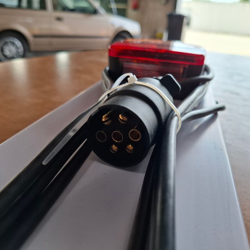 2x Aanhangerlichtbalk 7 polig – foto 4 – kavel bij Onlineveilingmeester, Winsum