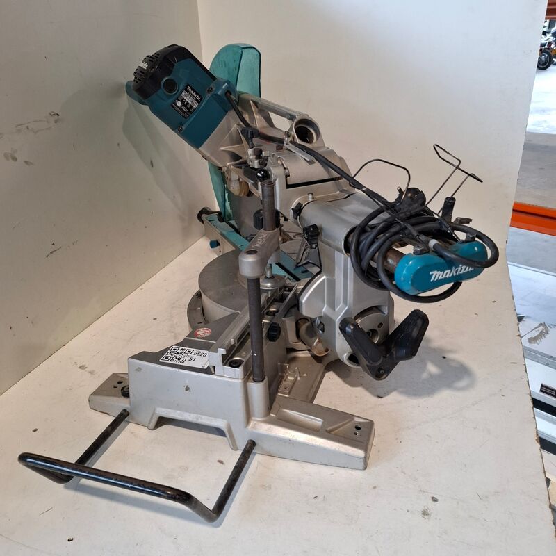 Afkortzaag, Makita, LS1216L, 2013 – foto 3 – kavel bij Onlineveilingmeester, Heerenveen