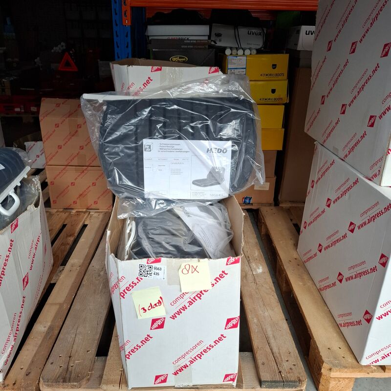 Ca. 25x Spanhoes Hedo, 58561/A, zwart – kavel bij Onlineveilingmeester, Winsum