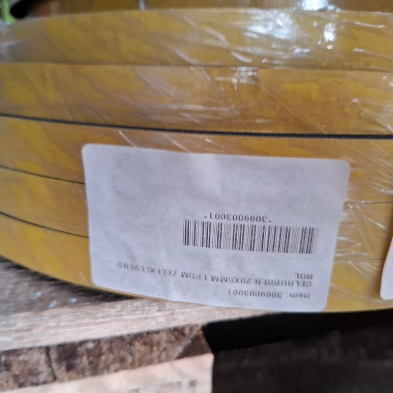 Partij diverse rollen tape en schuimband / celrubber – foto 4 – kavel bij Onlineveilingmeester, Winsum