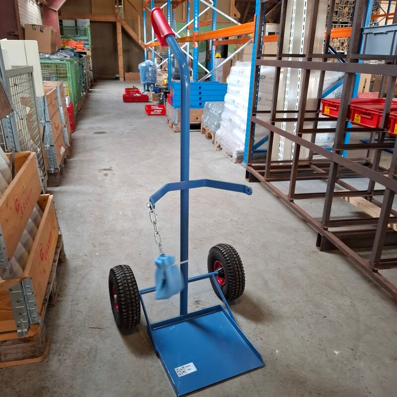 Gasflessen steekwagen op luchtbanden – kavel bij Onlineveilingmeester, Winsum