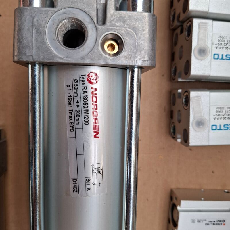 Assortiment pneumatische cilinders en toebehoren o.a. Festo, Norgren – foto 9 – kavel bij Onlineveilingmeester, Winsum