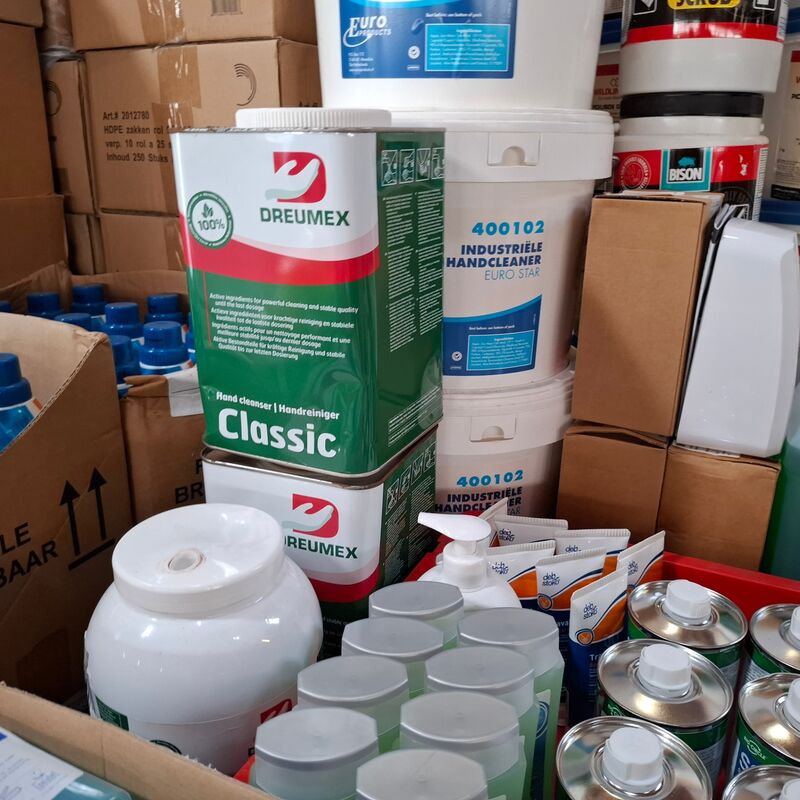 Partij diverse schoonmaak producten en toebehoren o.a. Tricel, Dreumex, Sun – foto 8 – kavel bij Onlineveilingmeester, Winsum