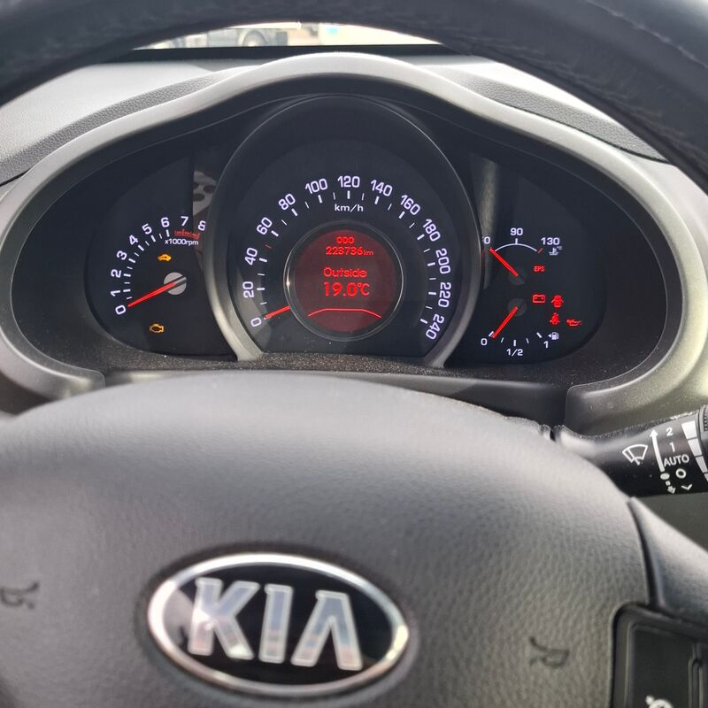 Personenauto, Kia, Sportage, 2.0 Super Pack, 2013 – foto 8 – kavel bij Domeinen Roerende Zaken, Soesterberg